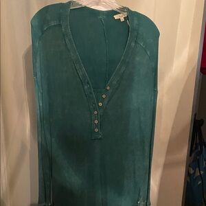 Easel Teal Buttoned Long Sleeve Top